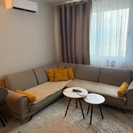 Aura Apartment Durres