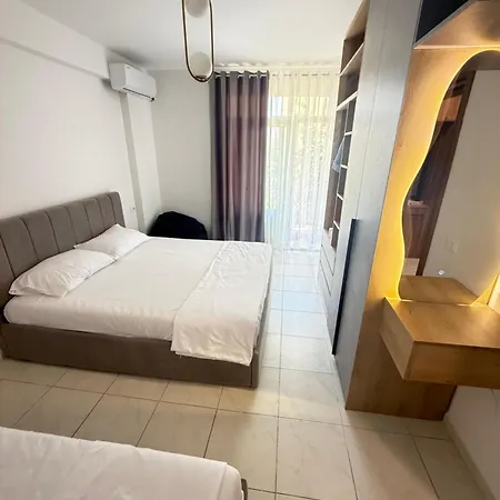 Apartment Aura